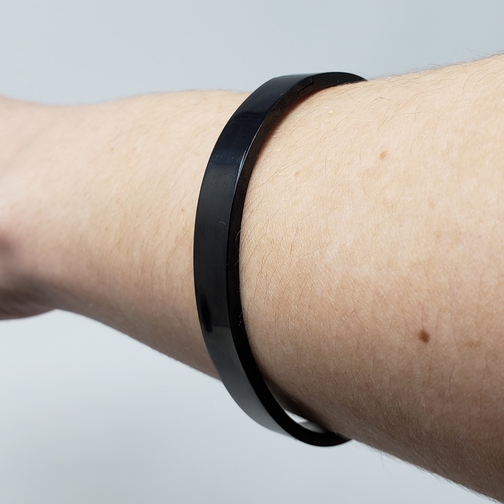 8mm Luxurious Black Stainless Steel Bracelet - Picture 4 of 4